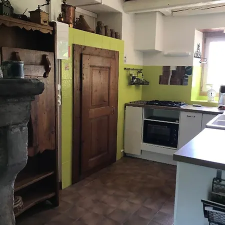 Les Praz Holiday home